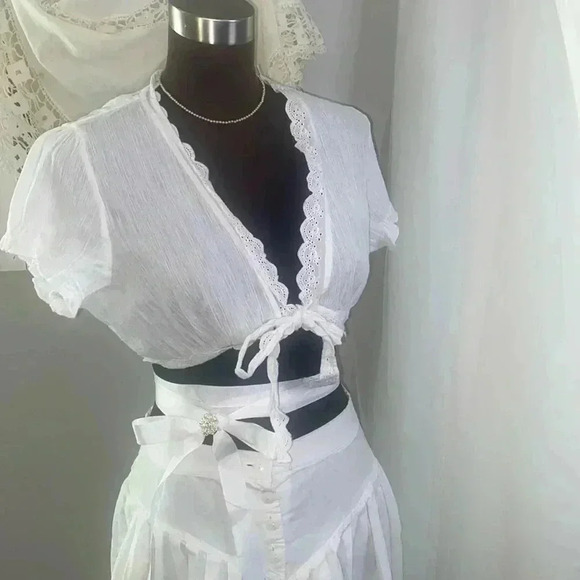 Bcih 100% cotton cropped tie front blouse - Picture 1 of 8
